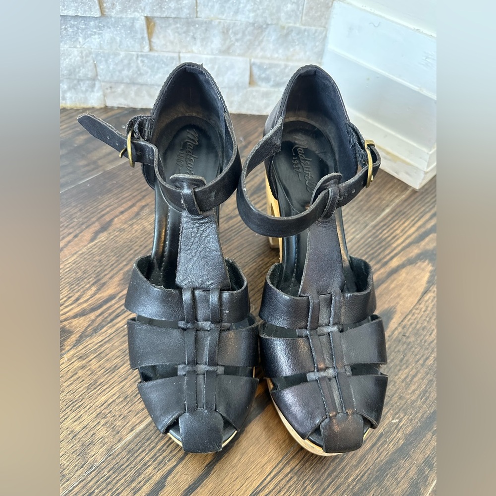 Madewell Black Block Heels Sandals T-Strap Design